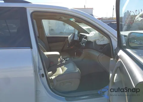 2011 Toyota Highlander Limited V6 z USA, uszkodzony, nr VIN 5TDDK3EH8BS053332